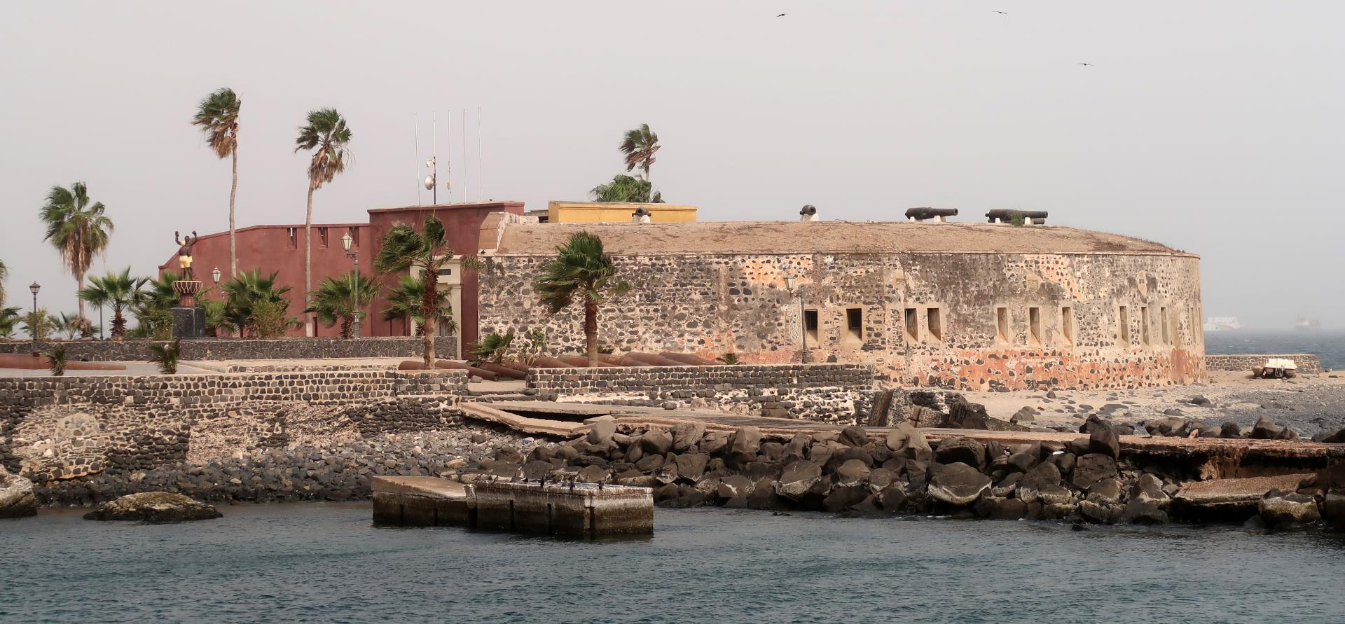 Musée de Gorée vue de la mer